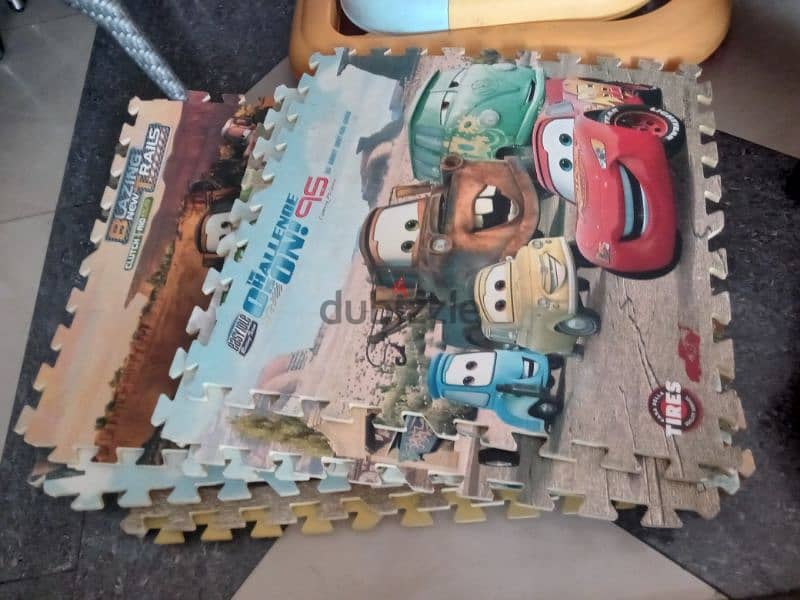 puzzle disney carpet 0