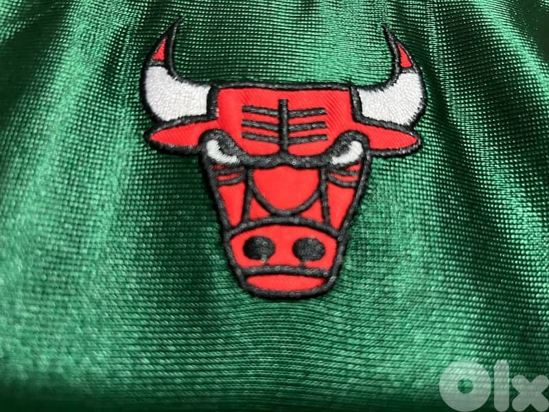 micheal Jordan 23 nba limited edition chicago bulls kit 1997  rare 1