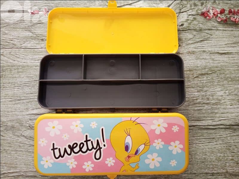 Tweety stationery case 1