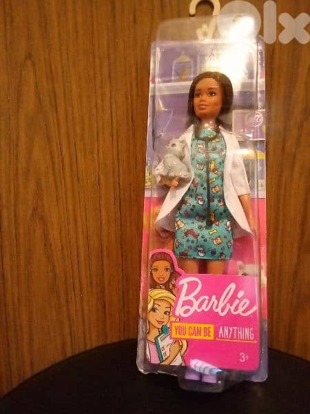 Barbie YOU CAN BE ANYTHING PET VET Hispanic Boxed doll+Small Cat=33$ 0