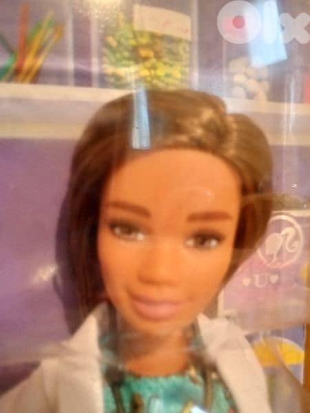 Barbie YOU CAN BE ANYTHING PET VET Hispanic Boxed doll+Small Cat=33$ 4