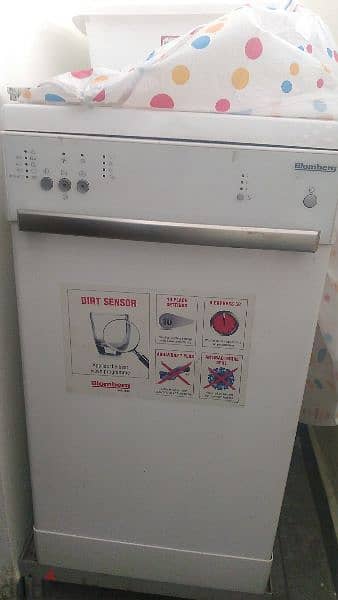 slim size used dishwasher 3