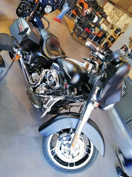 Harley Davidson - Street Glide FLHX 2012 0