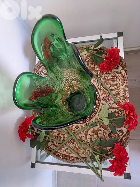 Glass Vase with 6 Roses - فاز زجاج مع ورد 7