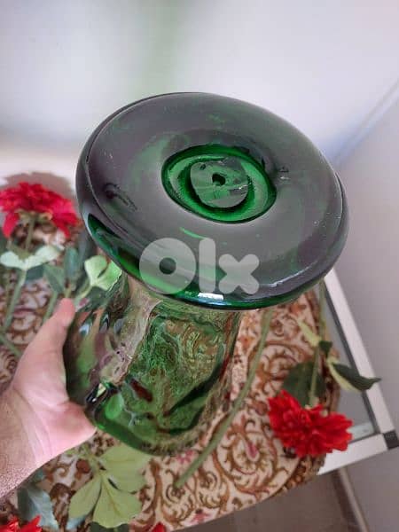 Glass Vase with 6 Roses - فاز زجاج مع ورد 9