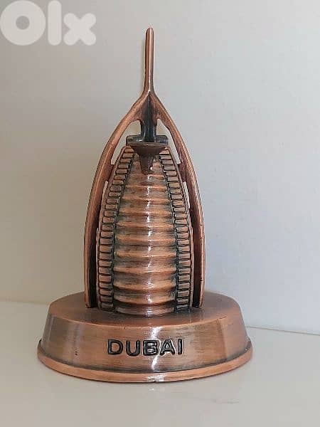 Art Piece Souvenir - UAE - هدية تذكارية 0