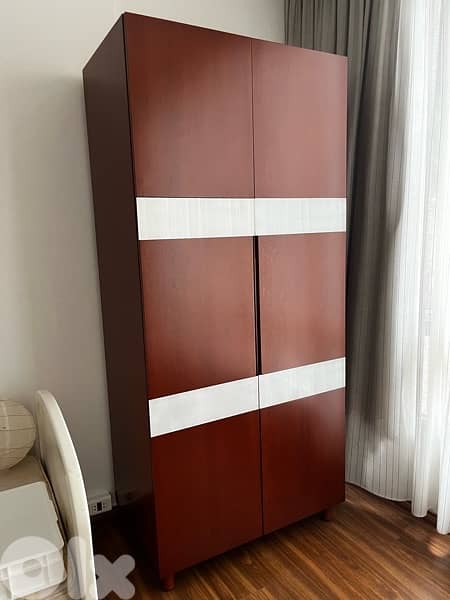 خزانة غرفة نوم - Bedroom Closet in Excellent condition ! 1