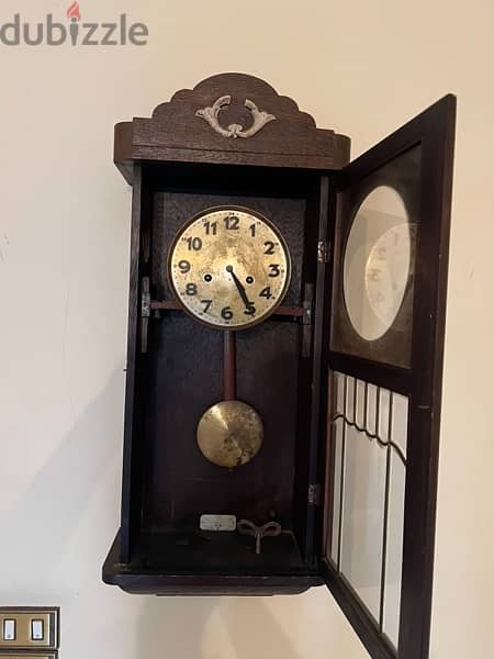 ساعة حائط قديمة 0