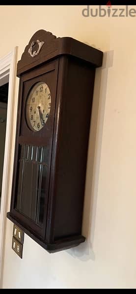 ساعة حائط قديمة 3