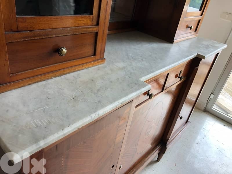 antique and modern furnitures أثاث للبيع بداعي السفر 1