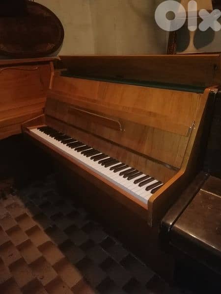piano germany like new tuning waranty very good condition 1