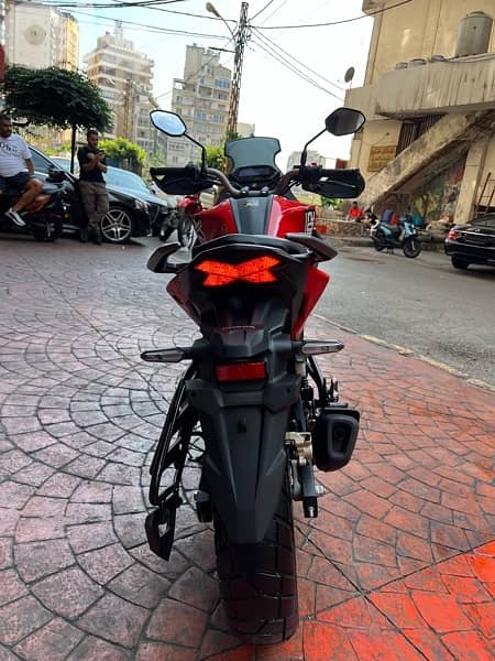 Honda CB 200 X okm 9