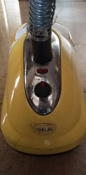 Ironing machine for shop clothing 3