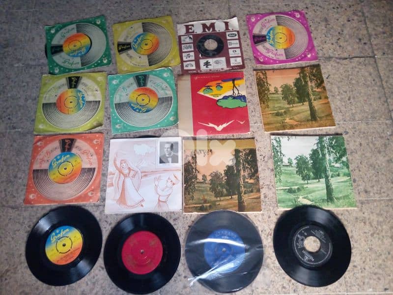 اوستوانات قديمة صغير 0