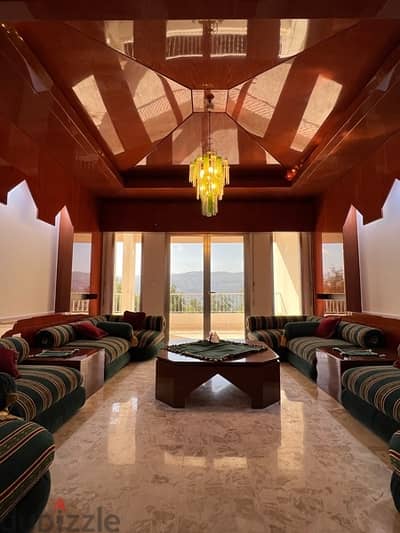 villa triplex for sale in Ajaltoun !!