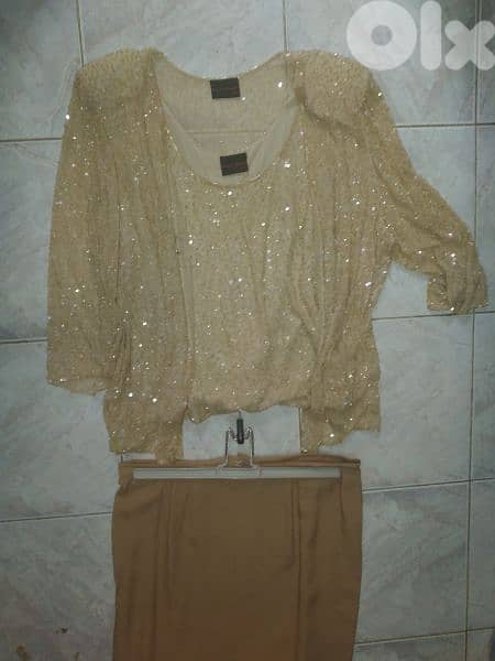 set 3pcs skirt top cardigan 42 to 48 size 4