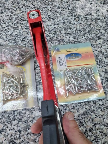 new never used baught from France  for 42 eur 8
