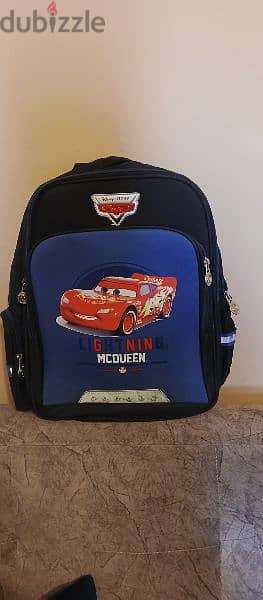 شنطة مدرسه بحاله متازه 0