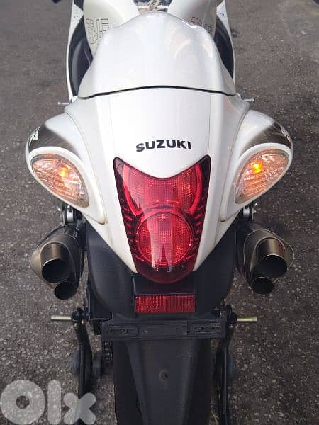 suzuki gsx1300r hayabusa 1300cc model 2010  29500klm 15