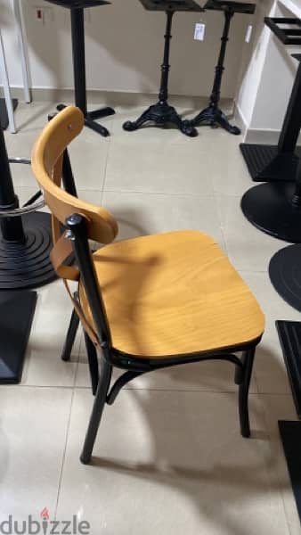 كراسي مطعم مفروشات مكتبيه كراسي العاب طاولات سفره 3