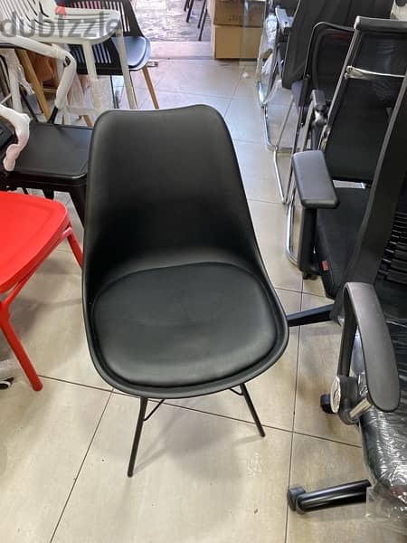 كراسي مطعم مفروشات مكتبيه كراسي العاب طاولات سفره 10