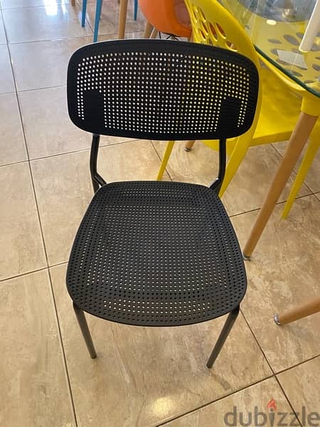كراسي مطعم مفروشات مكتبيه كراسي العاب طاولات سفره 12