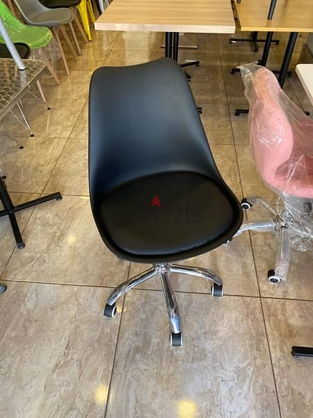 كراسي مطعم مفروشات مكتبيه كراسي العاب طاولات سفره 13