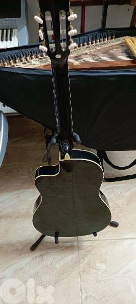 غيتار الكترو كلاسيك مميز 0