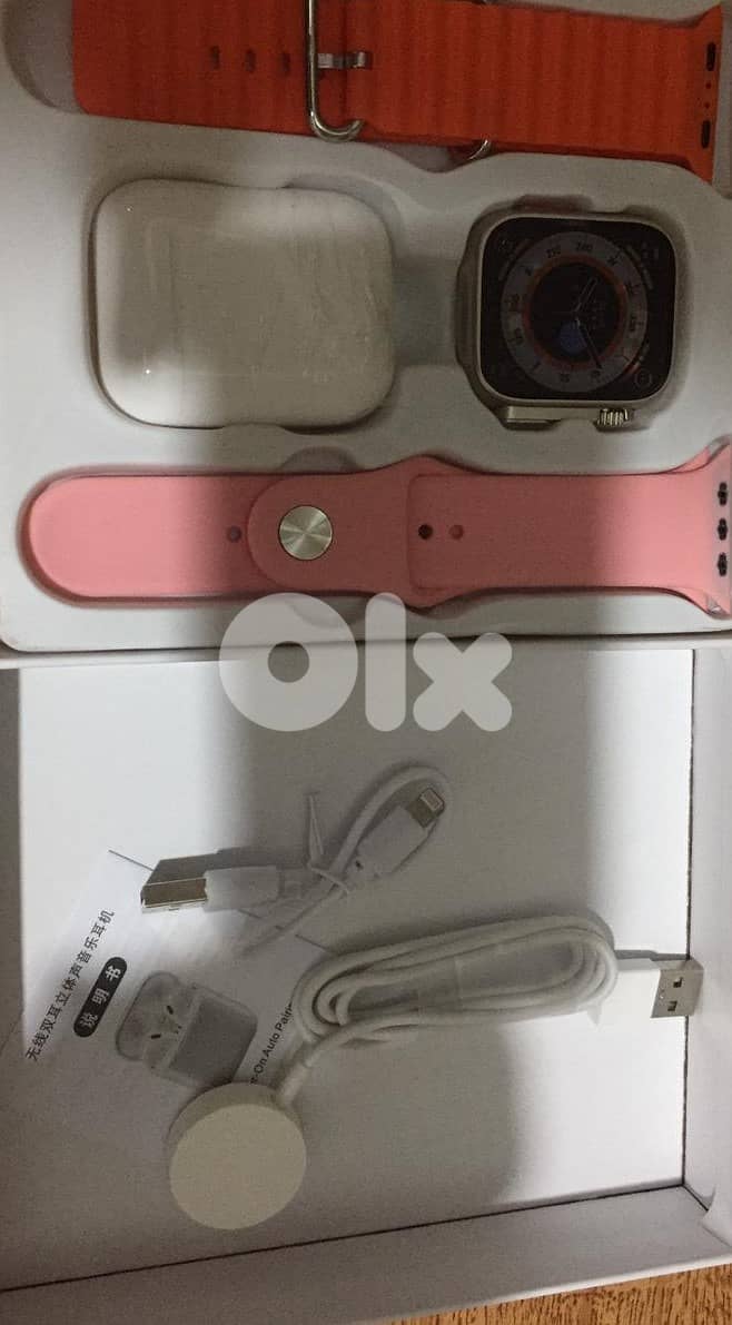 smart watch i 8 ultra BIG 2.0 + earphones 1