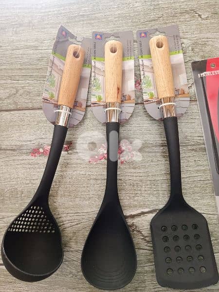 excellent Teffal cooking spoons 0