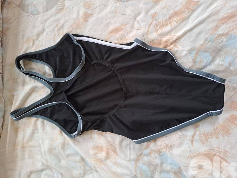 speedo swimsuit, black  size 42 1