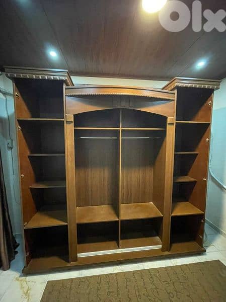 خزانة توصاية قشرة زان 1