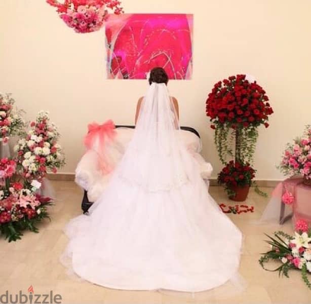 STUNING WEDDING DRESS 5
