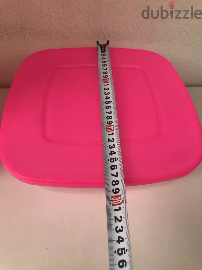 NEW : Tupperware set of 7 for $15 2