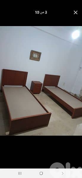 تختين مفرد مع كمدينة صغيرة 0