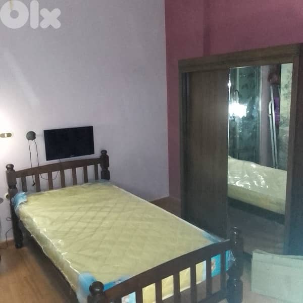 تخت مفرد مع فرشه 0