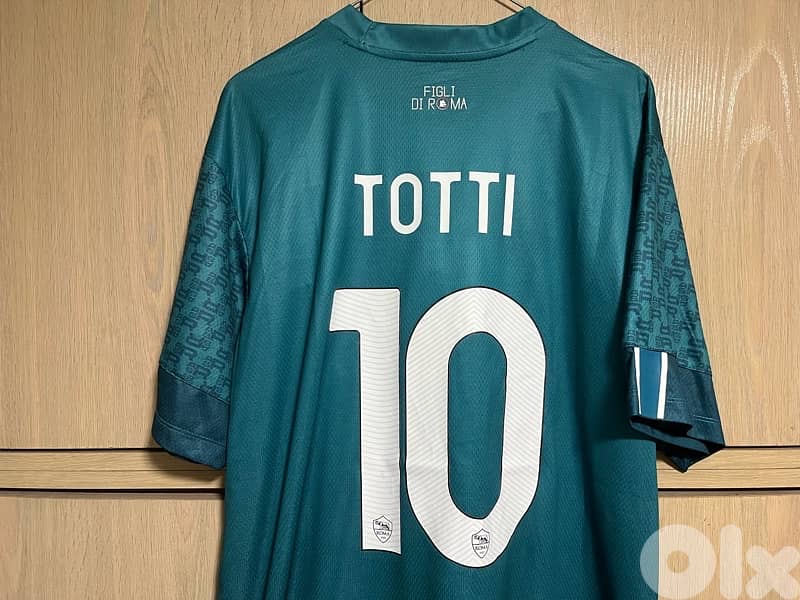 AC Roma Newbalance limited edition kitcelebrate  the legend Totti 10 0