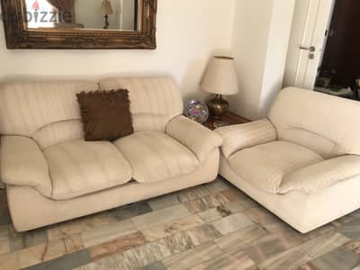 Full living room + free side table