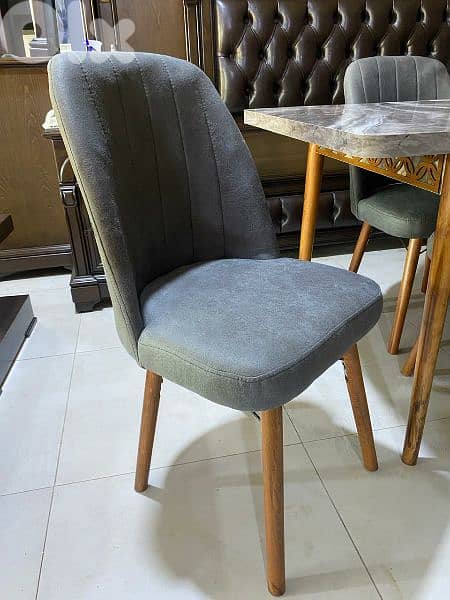 طاولة مع ست كراسي تركية 2