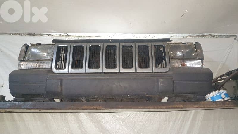 Jeep Grand cherokee 1995 v8 5.2L all parts available 0