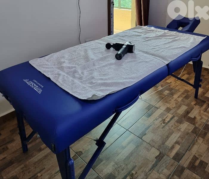 Massage table 4
