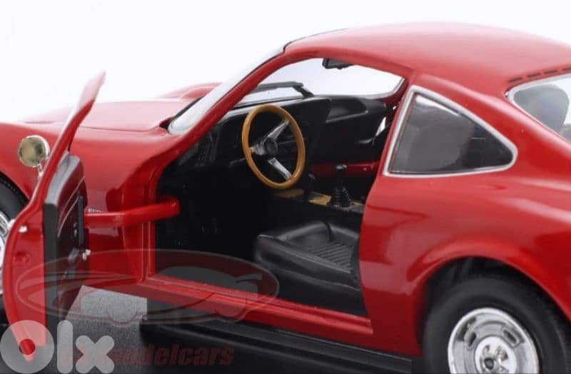 Opel GT 1900 (1968) diecast car model 1:24. 7