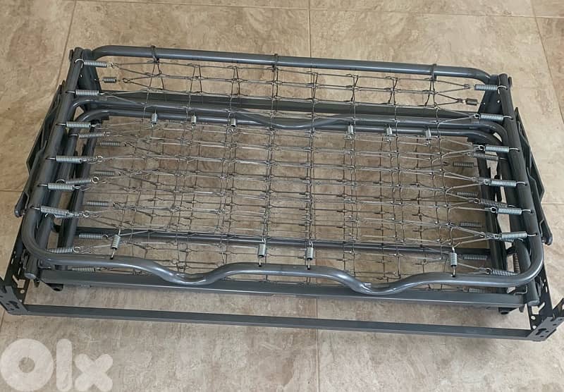 سرير مع فرشة 4