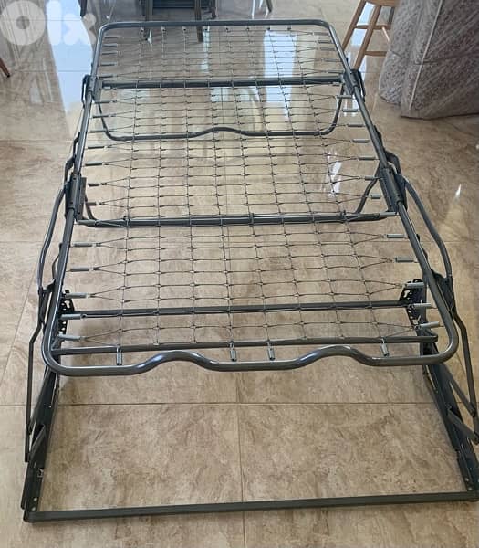 سرير مع فرشة 6