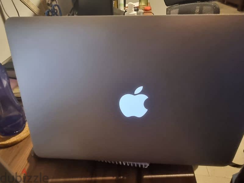 MacBook Pro 0