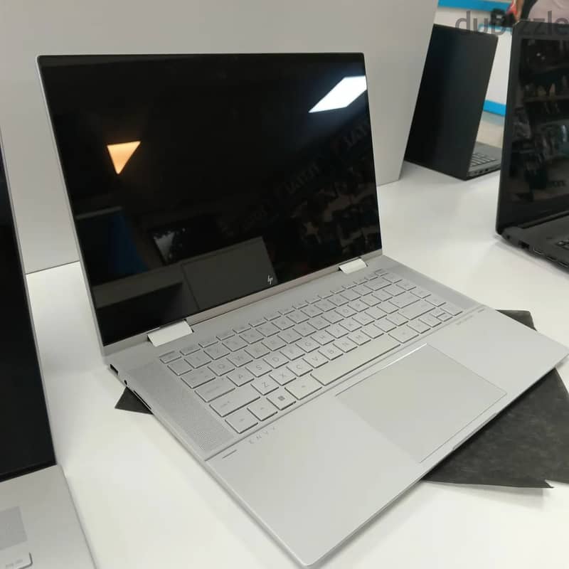 Certefied Refurbished Laptop HP X360 ENVY 15T-EW000 i7 12th gen 16gb 2