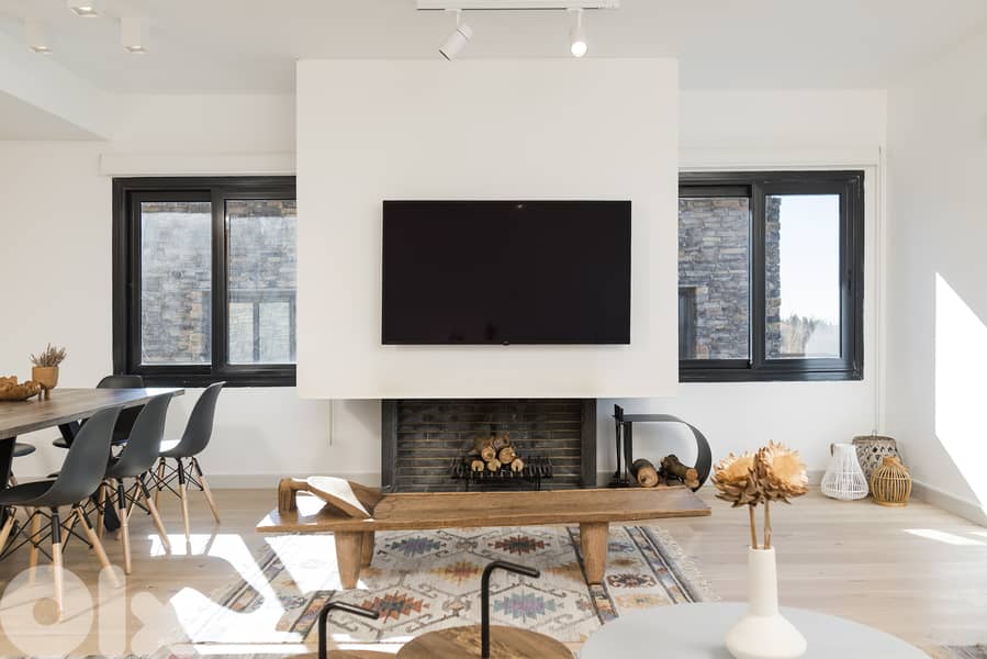 Stylish 3 Bedroom Chalet in Tilal Faqra 4