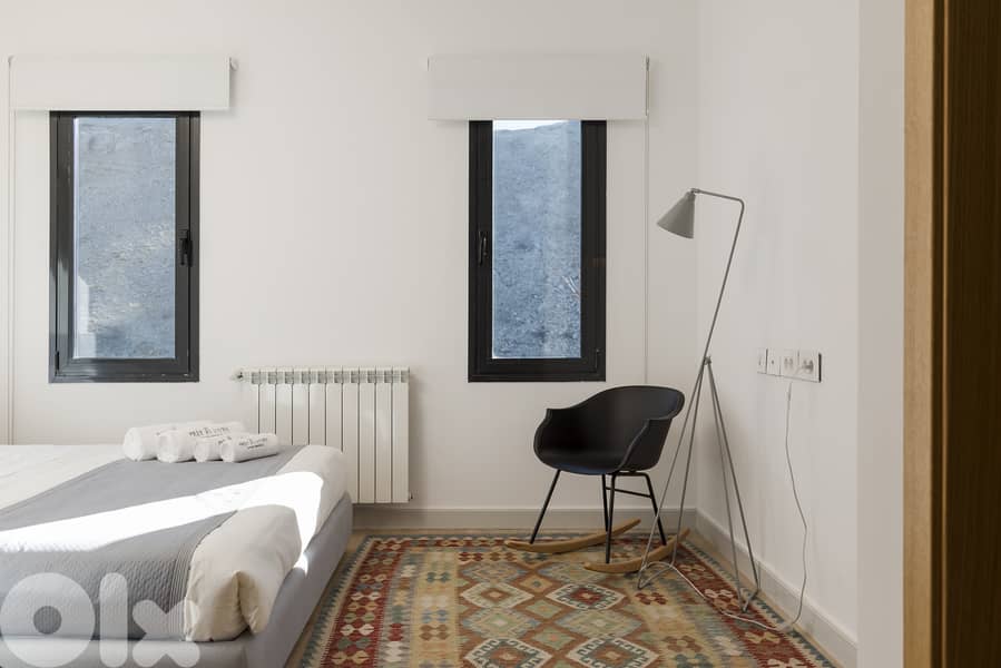 Stylish 3 Bedroom Chalet in Tilal Faqra 9