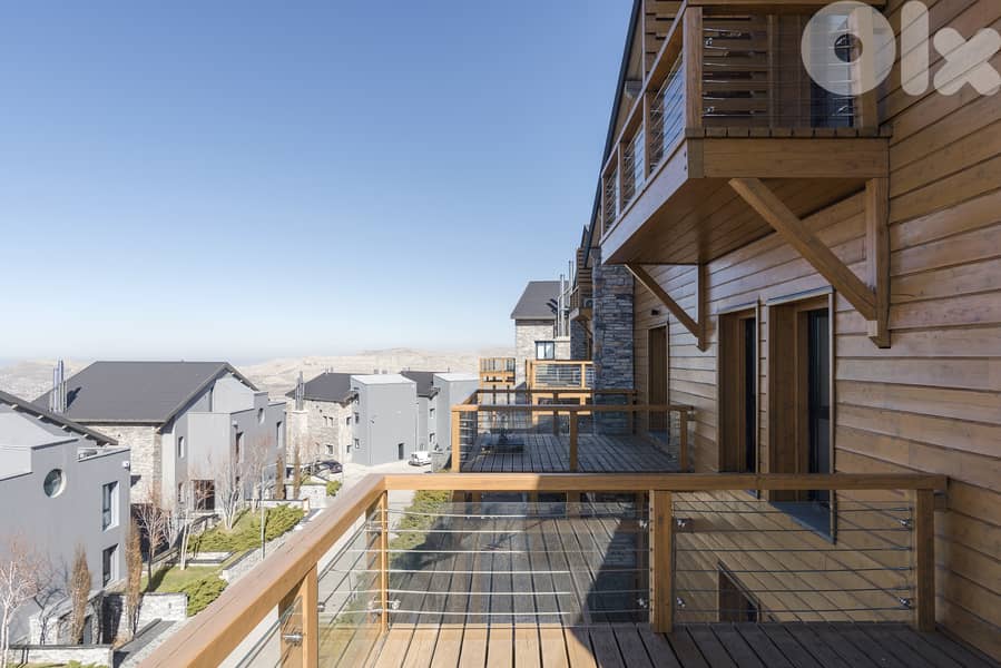 Stylish 3 Bedroom Chalet in Tilal Faqra 18