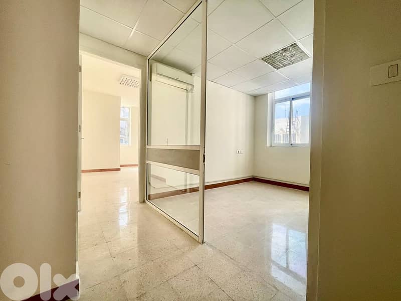 JH23-3005 Office 140m for rent in Gemmayze , Beirut, $ 1,125 cash 0